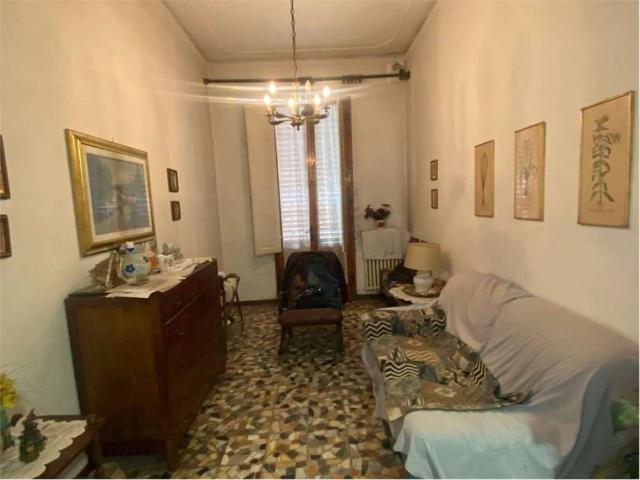 Villa Indipendente in vendita a Capezzana, Prato