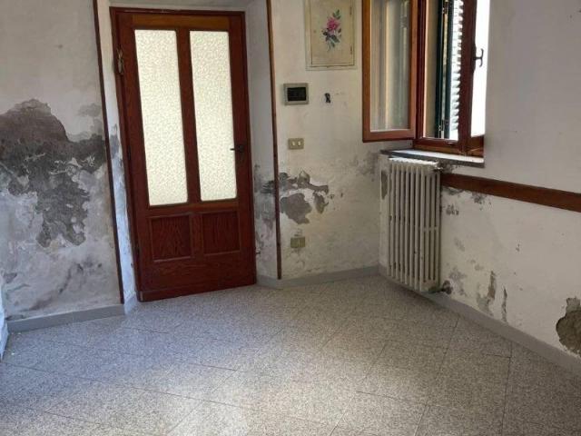 Villa Indipendente in vendita a Prato, Toscana