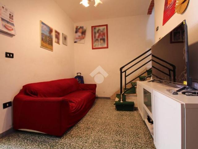 Villa Indipendente in vendita a Grignano, Prato