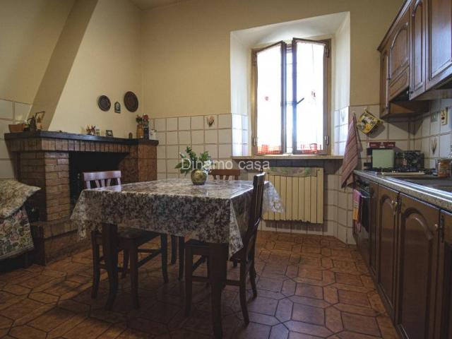 Villa Indipendente in vendita a Prato, Toscana