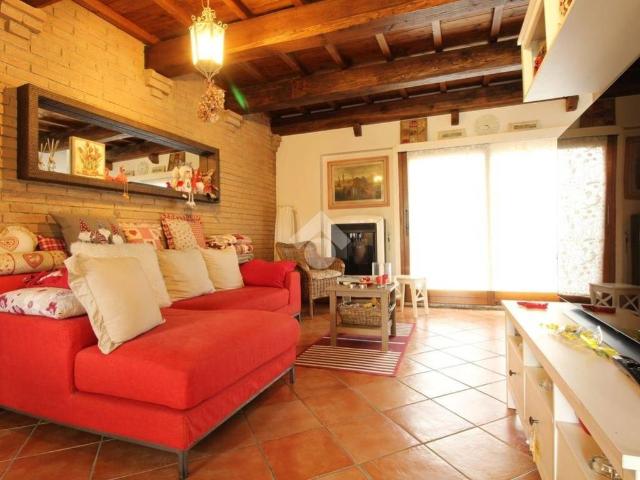 Villa Indipendente in vendita a San Giorgio a Colonica, Prato