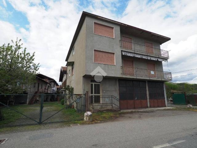Villa Indipendente in vendita a Ca' di Spagna, Prato Sesia
