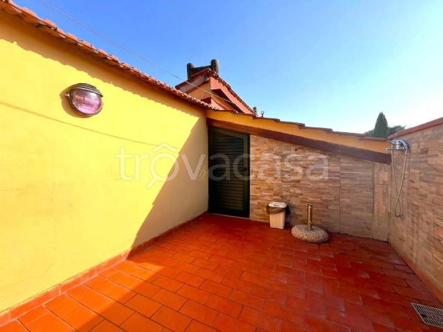 Villa Indipendente in vendita a San Giusto, Prato