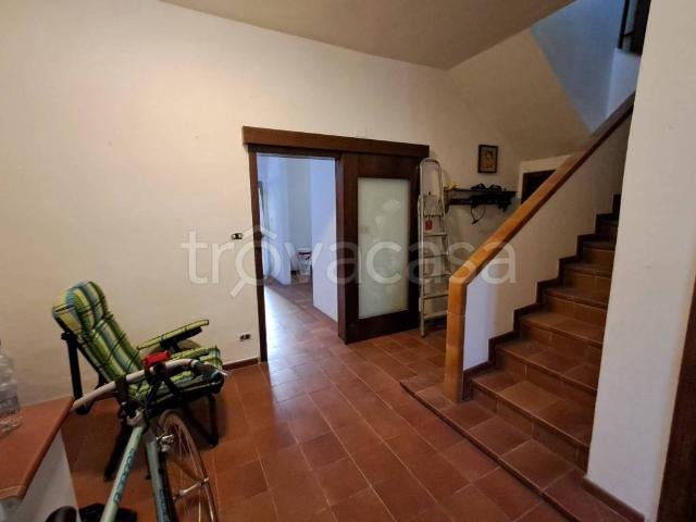 Villa Indipendente in vendita a Prato, Toscana