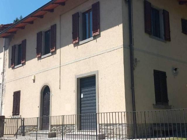 Villa Indipendente in vendita a Pratovecchio Stia, Stia