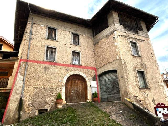 Villa Indipendente in vendita a Tavon, Predaia