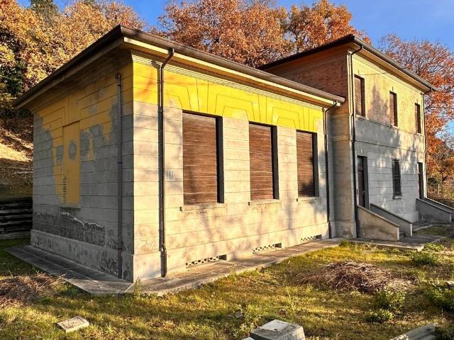 Villa Indipendente in vendita a Unione di Comuni della Romagna Forlivese, Predappio