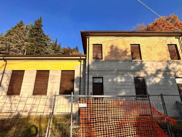 Villa Indipendente in vendita a Unione di Comuni della Romagna Forlivese, Predappio