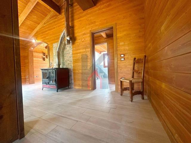 Villa Indipendente in vendita a Unione di Comuni della Romagna Forlivese, Predappio
