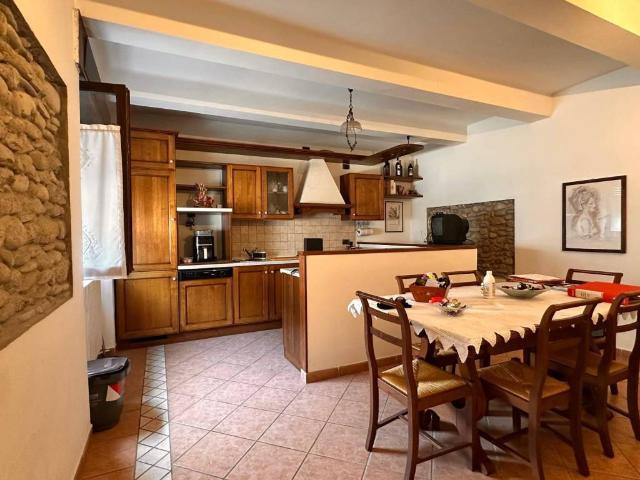 Villa Indipendente in vendita a Unione di Comuni della Romagna Forlivese, Predappio