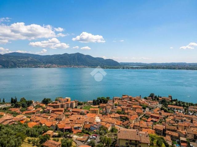 Villa Indipendente in vendita a Predore, Bergamo