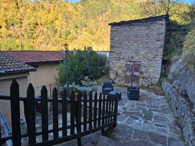 Villa Indipendente in vendita a Unione di Comuni della Romagna Forlivese, Premilcuore