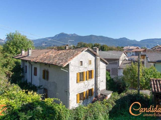 Villa Indipendente in vendita a Preone, Friuli-Venezia Giulia