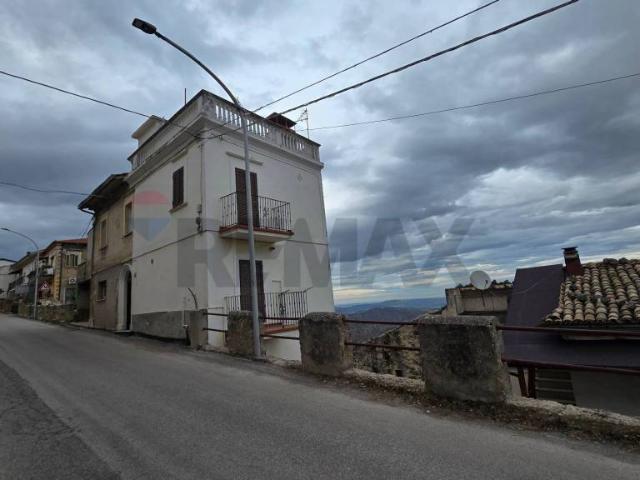 Villa Indipendente in vendita a Pretoro, Abruzzo