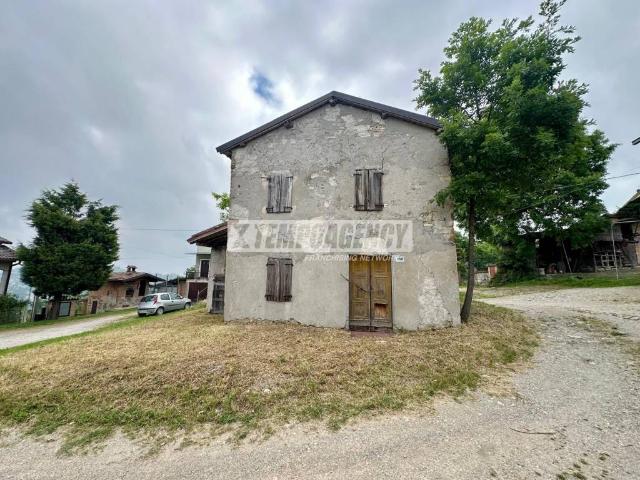 Villa Indipendente in vendita a Unione dei comuni del Distretto Ceramico, Prignano Sulla Secchia
