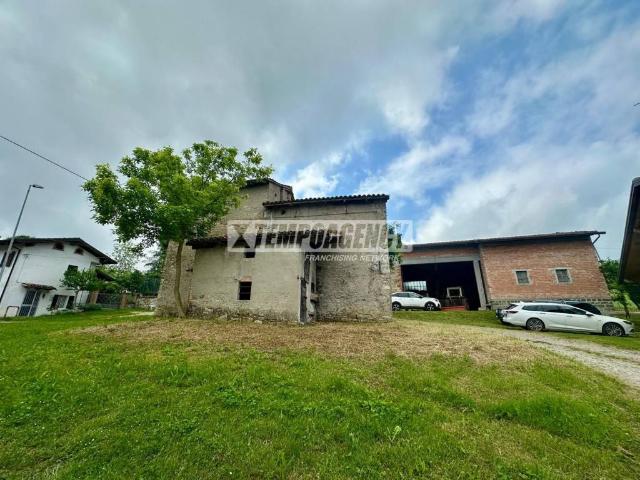 Villa Indipendente in vendita a Unione dei comuni del Distretto Ceramico, Prignano Sulla Secchia