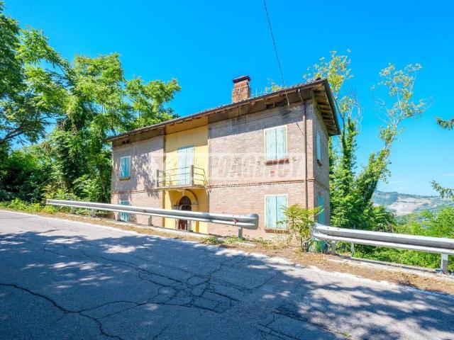 Villa Indipendente in vendita a Unione dei comuni del Distretto Ceramico, Prignano Sulla Secchia