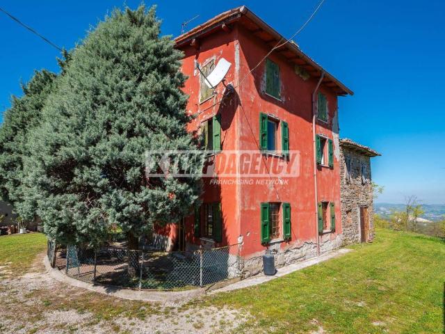 Villa Indipendente in vendita a Unione dei comuni del Distretto Ceramico, Prignano Sulla Secchia