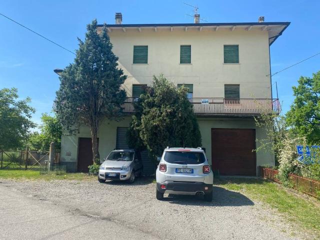 Villa Indipendente in vendita a Unione dei comuni del Distretto Ceramico, Prignano Sulla Secchia