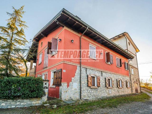 Villa Indipendente in vendita a Unione dei comuni del Distretto Ceramico, Prignano Sulla Secchia
