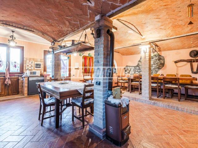 Villa Indipendente in vendita a Unione dei comuni del Distretto Ceramico, Prignano Sulla Secchia
