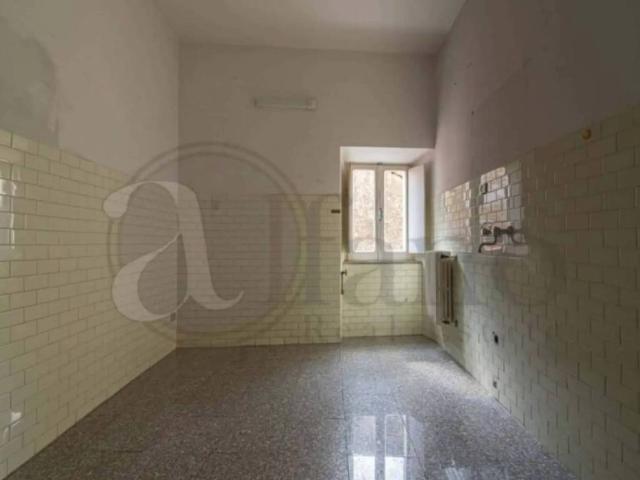 Villa Indipendente in vendita a Priverno, Lazio