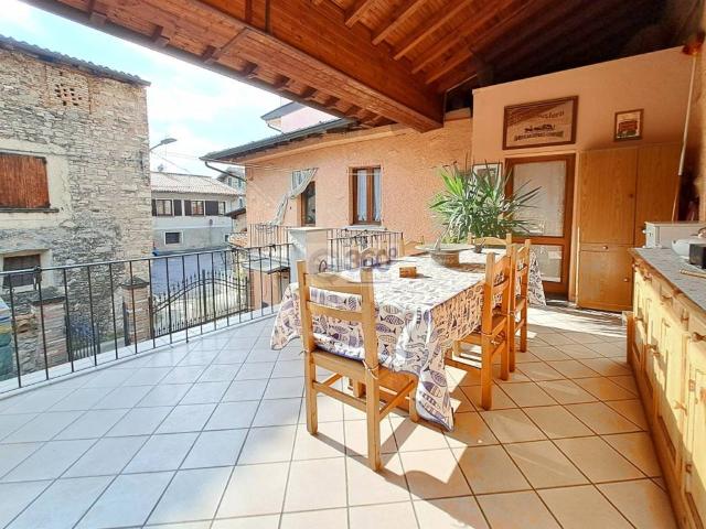 Villa Indipendente in vendita a Provaglio d'Iseo, Brescia