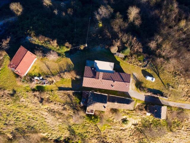 Villa Indipendente in vendita a Borgo Carro, Piemonte