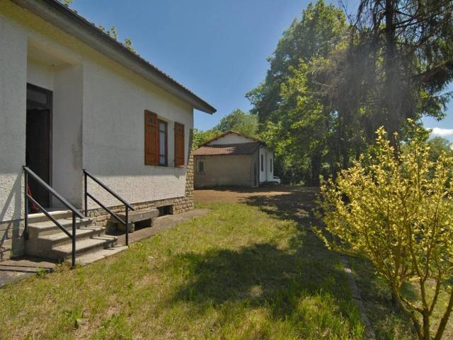 Villa Indipendente in vendita a Borgo Carro, Piemonte
