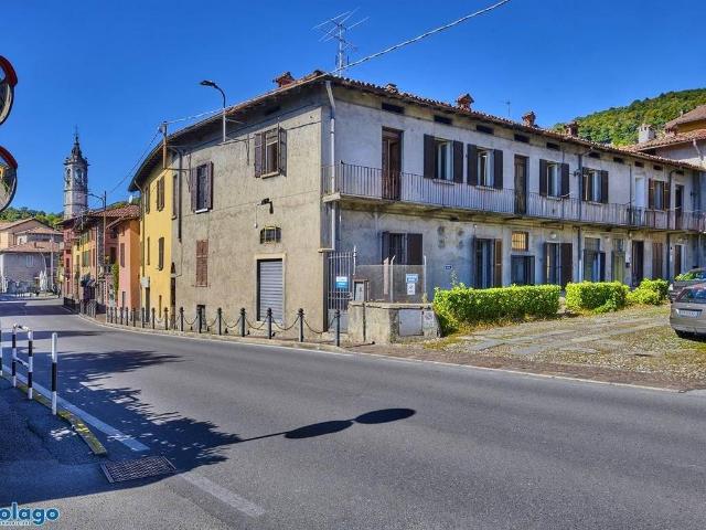 Villa Indipendente in vendita a Pusiano, Lombardia