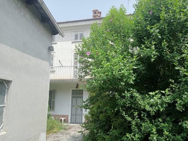 Villa Indipendente in vendita a Piemonte, Alessandria