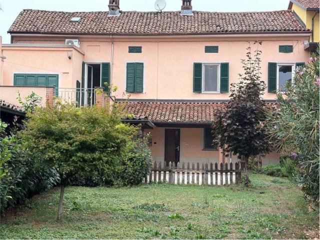 Villa Indipendente in vendita a Quargnento, Alessandria