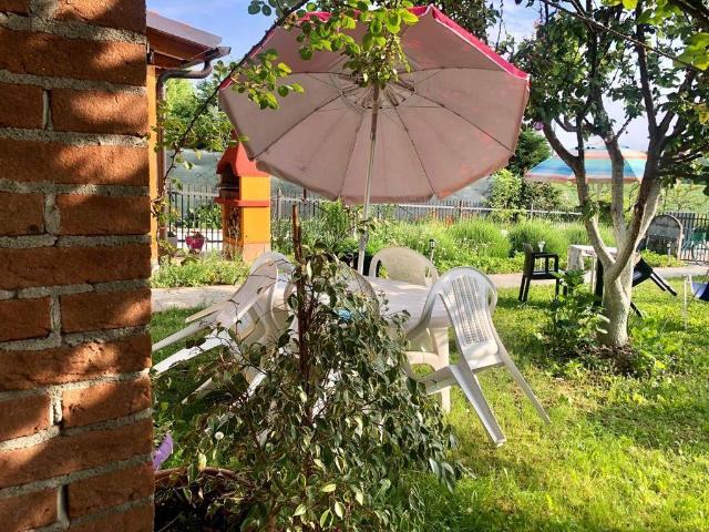 Villa Indipendente in vendita a Quargnento, Alessandria