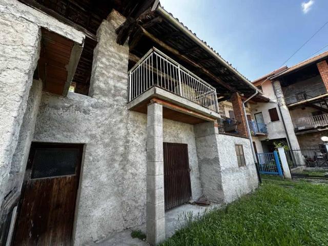 Villa Indipendente in vendita a Cellio con Breia, Piemonte