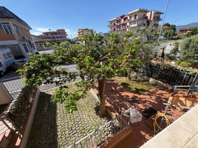 Villa Indipendente in vendita a Quarrata, Toscana