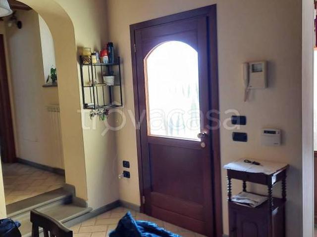 Villa Indipendente in vendita a Quarrata, Toscana