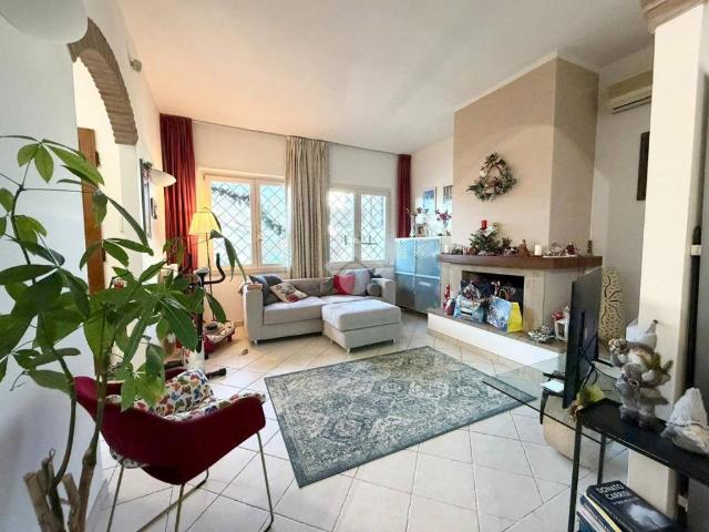 Villa Indipendente in vendita a Casini, Quarrata