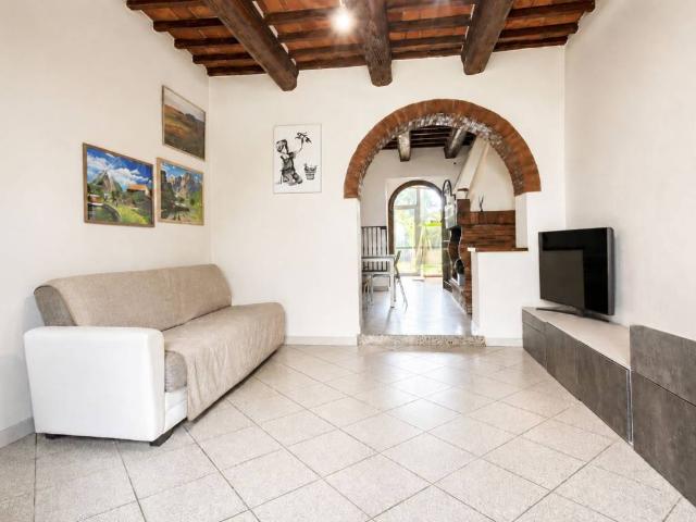 Villa Indipendente in vendita a Molin Nuovo, Quarrata