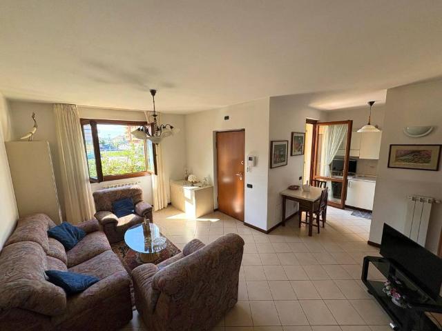 Villa Indipendente in vendita a Quarrata, Toscana