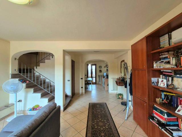 Villa Indipendente in vendita a Quarrata, Pistoia