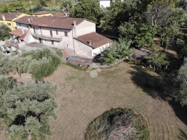 Villa Indipendente in vendita a Colle, Quarrata