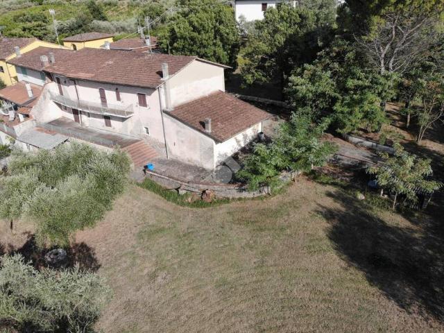 Villa Indipendente in vendita a Colle, Quarrata