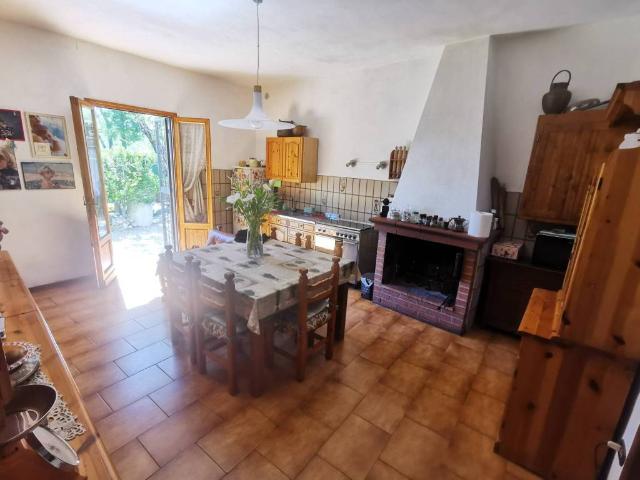 Villa Indipendente in vendita a Casini, Quarrata