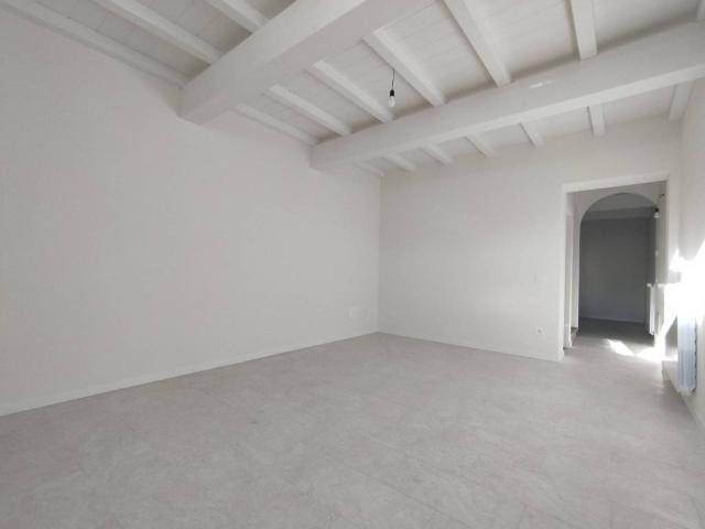 Villa Indipendente in vendita a Quarrata, Toscana