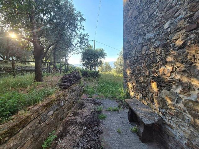 Villa Indipendente in vendita a Lucciano, Quarrata