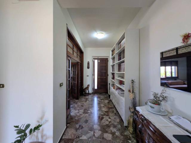 Villa Indipendente in vendita a Serravalle Pistoiese, Toscana