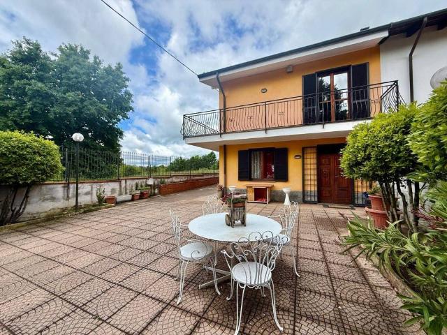 Villa Indipendente in vendita a Piemonte, Alessandria