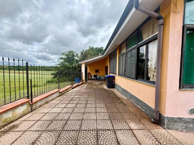 Villa Indipendente in vendita a Piemonte, Alessandria