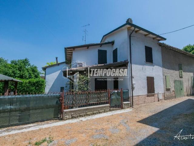 Villa Indipendente in vendita a Colline Matildiche, Re