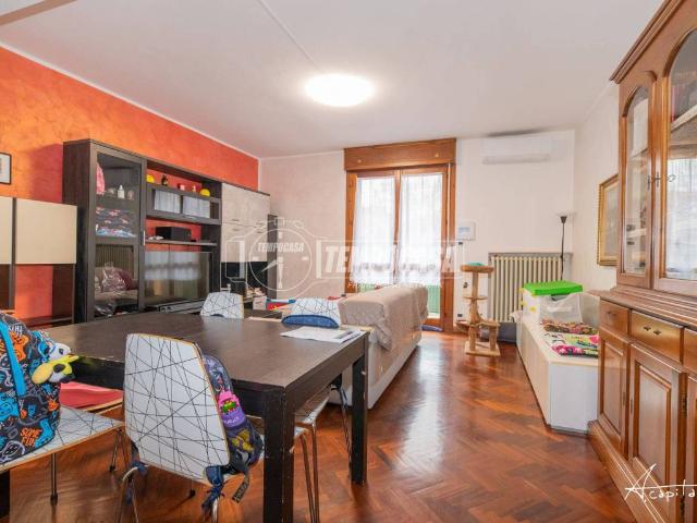 Villa Indipendente in vendita a Colline Matildiche, Re
